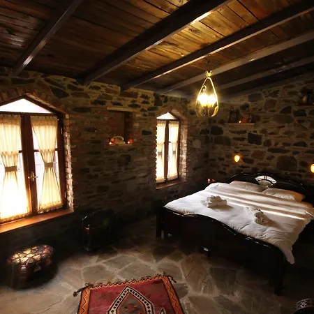 Stonehouse By Ipek 3*